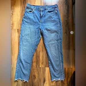 American Eagle Mom Jean